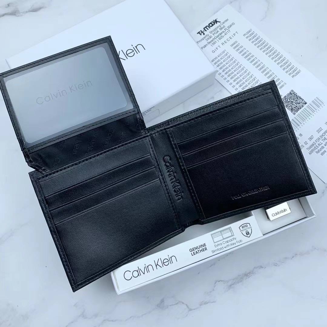 Calvin Klein Wallet & Keychain Set For Men