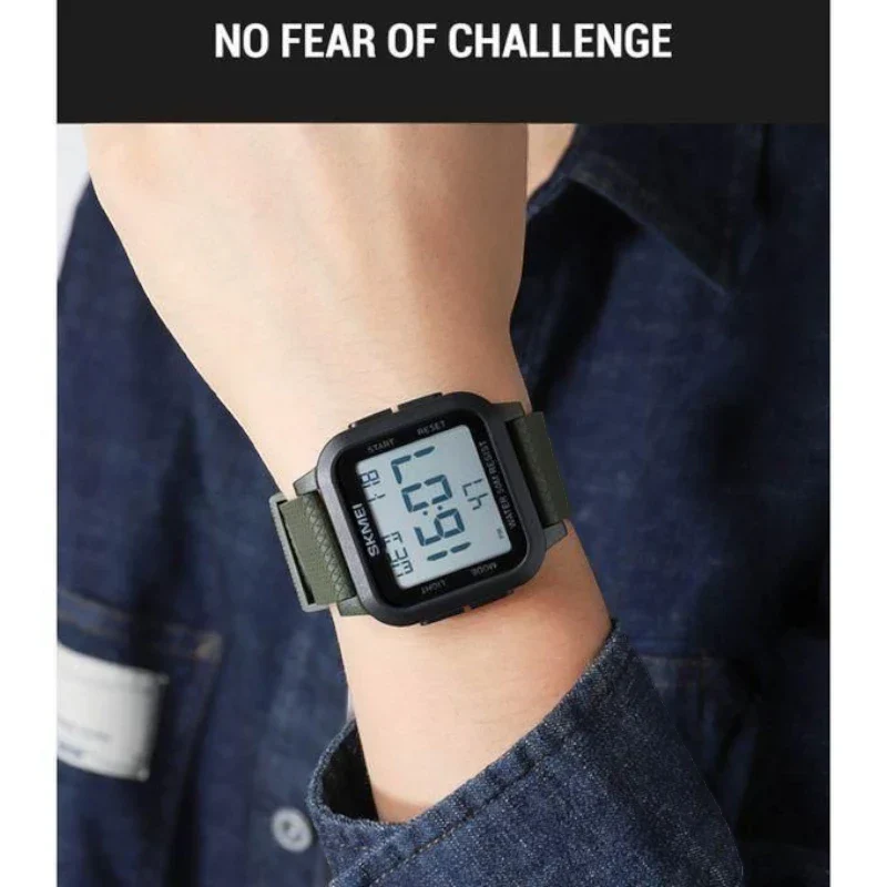 سكمي 1894 رياضية رقمية للجنسين ازرق بمينا شفاف