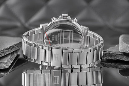 Tommy Hilfiger Men’s Watch – Model 1710588 | Blue Dial with Silver Stainless-Steel Bracelet