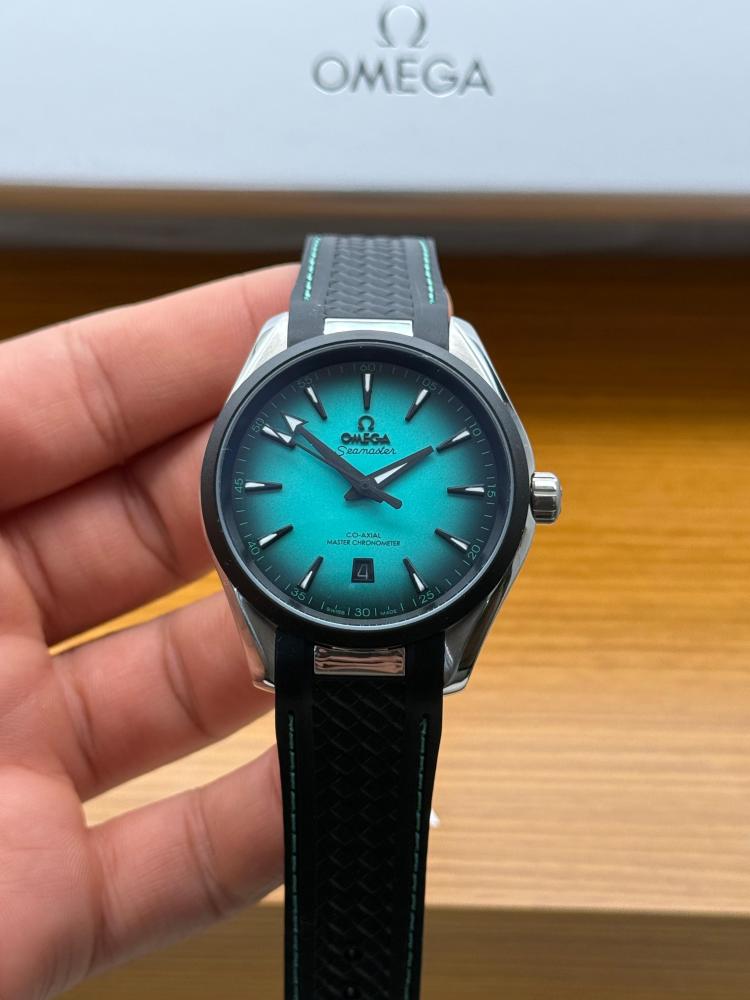 seamaster-aqua-terra-150m-steel-on-rubber-strap-automatic-size-42mm