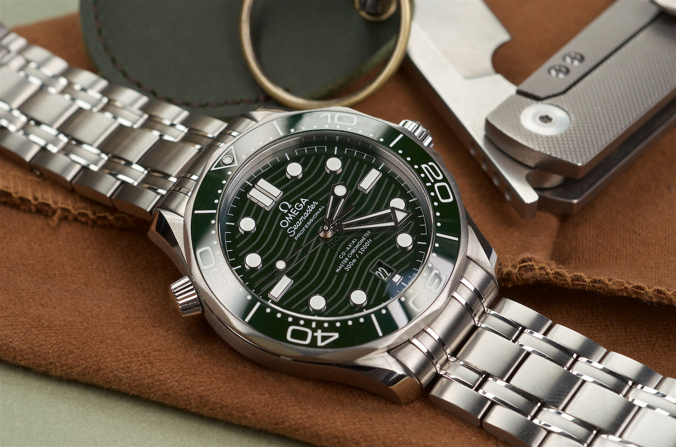 omega-seamaster-diver-300m-master-chronometer-dressed-in-green
