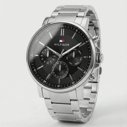Tommy Hilfiger 1710667 Men’s Chronograph Watch – Black Dial & Stainless-Steel Bracelet