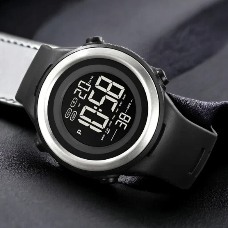 ساعة رياضيه SKMEI 2265 بلون اسود واطار فضي مقاومة للماء متعددة الوظائف