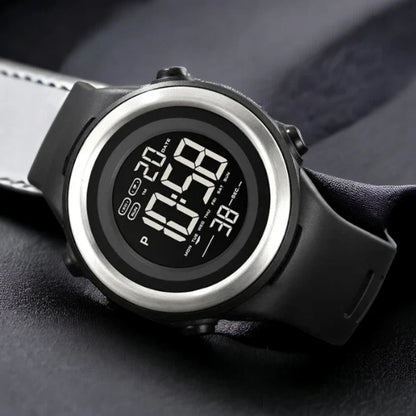 ساعة رياضيه SKMEI 2265 بلون اسود واطار فضي مقاومة للماء متعددة الوظائف