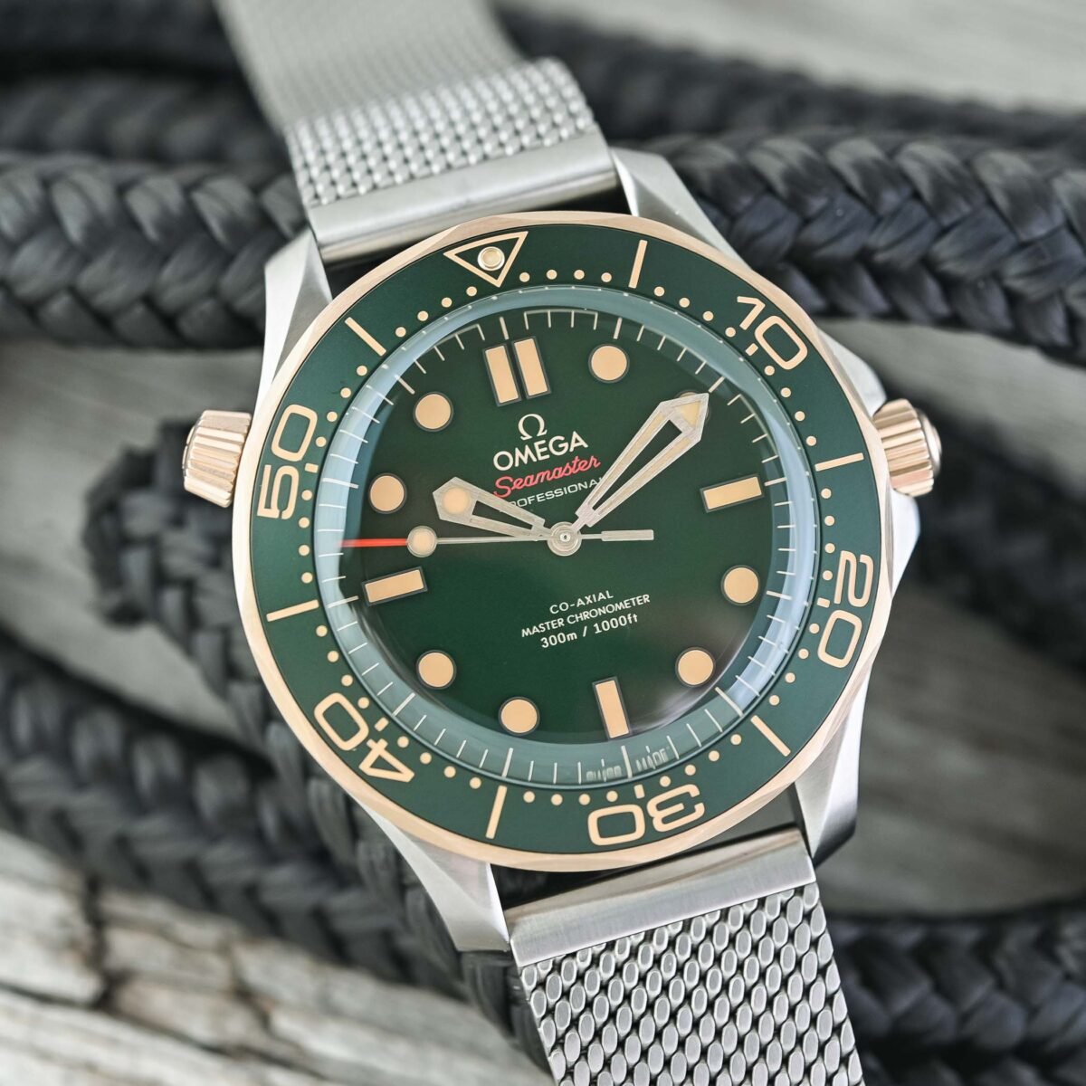 omega-seamaster-diver-watch-for-men-210-90-42-20-10-002