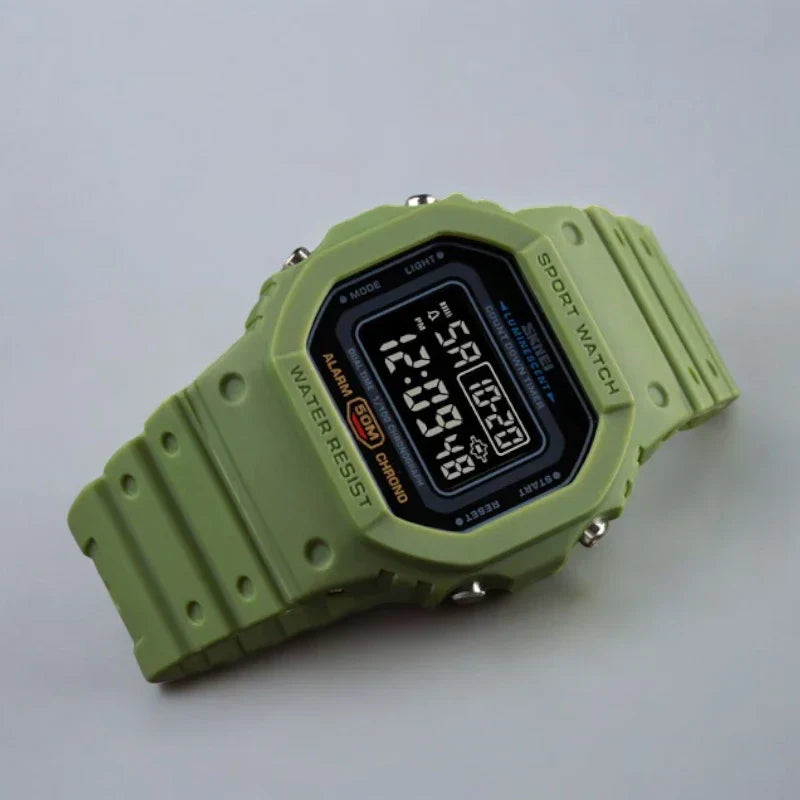 SKMEI 1628 ساعة رياضية أخضر بميناء اسود