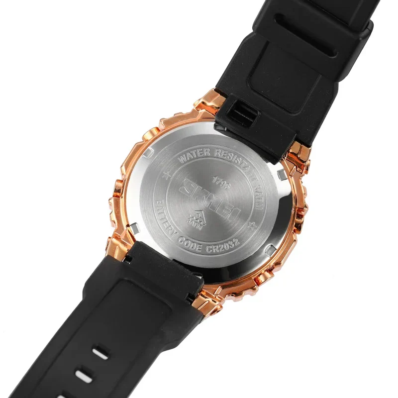 SKMEI 1796 ساعة رياضية ستيل مطاط ذهبي أسود