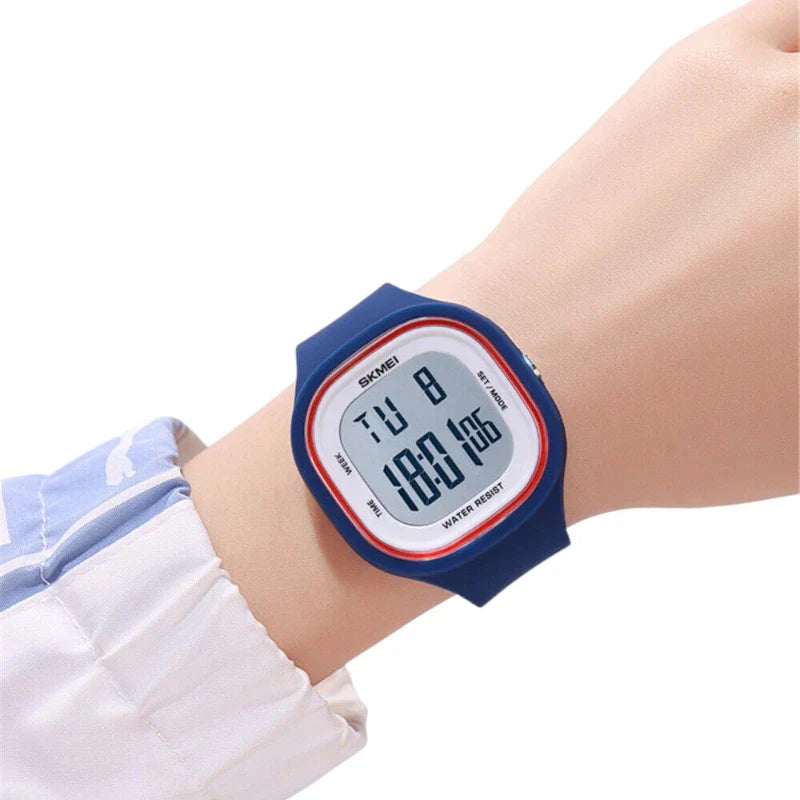 ساعة SKMEI 2290 رياضية رقمية مقاومة للماء بلون ازرق رياضي للجنسين بسوار مطاطي