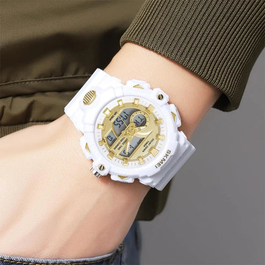 ساعة سكمي 2225 رياضية للجنسين مزدوجة رقمي وعقارب أبيض ذهبي