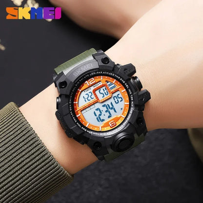 SKMEI 2245 ساعة رياضية رقمية مع ميناء بحواف برتقالي