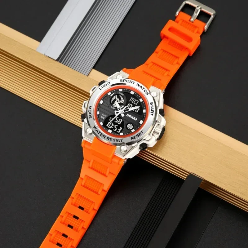 SKMEI 2360 ساعة رياضية تناظرية رقمية باللون الأسود