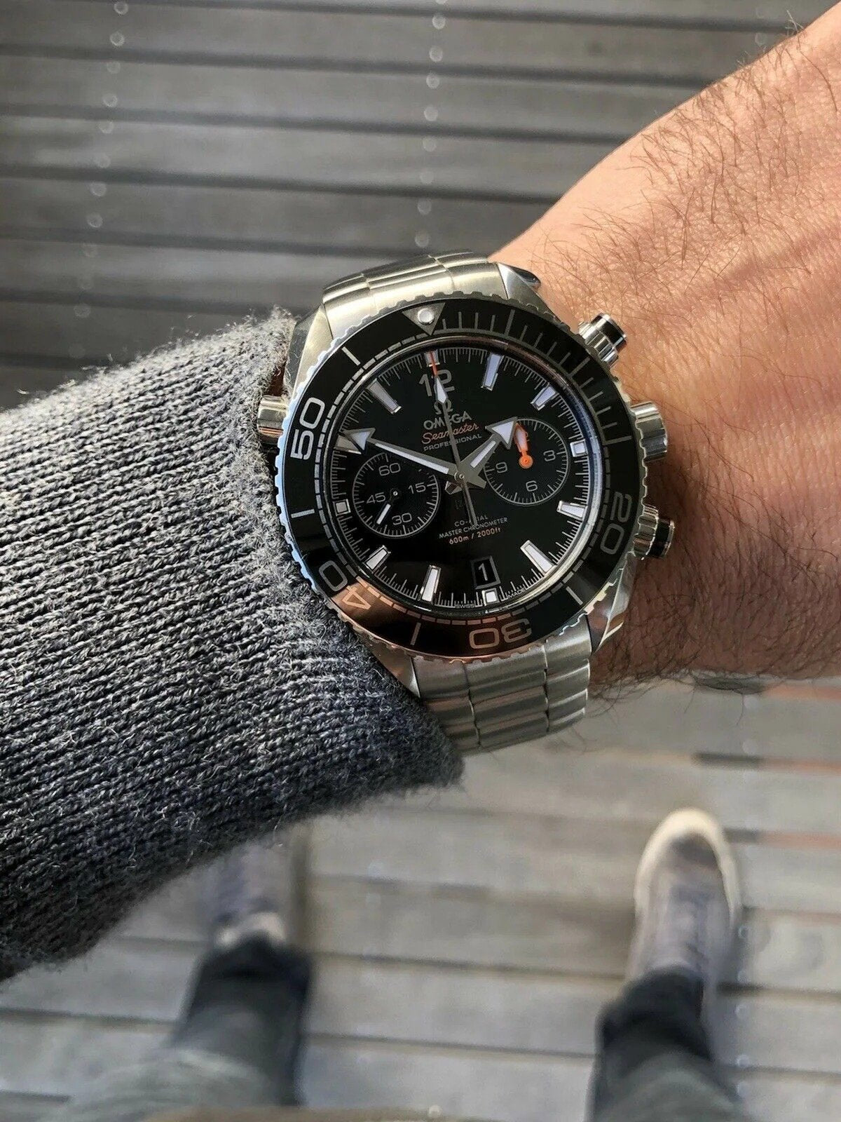omega-seamaster-planet-ocean-watch-for-men-215-30-46-51-01-002