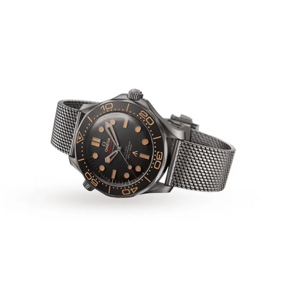 omega-sea-master-oil-watch-for-men