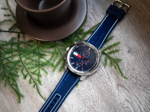 Tommy Hilfiger Men’s Watch – Model 1710582 | Sporty Blue Silicone Design