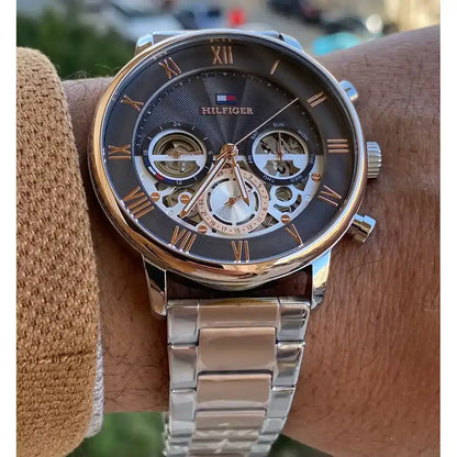 Tommy Hilfiger Men’s Watch – Model 1710570 | Elegant Two-Tone Silver & Gold Design